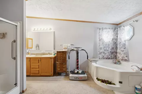Bath - 10224 Rexford, Grass Lake, MI 49240 photo 1 of 2