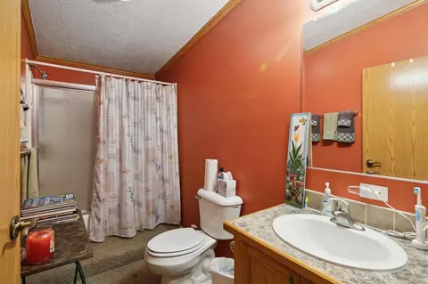 Bath - 10224 Rexford, Grass Lake, MI 49240 photo 2 of 2