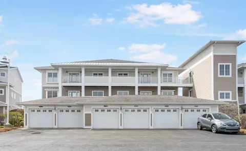 930 W Savidge #20, Spring Lake, MI 49456