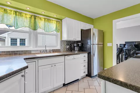 723 S Bowen, Jackson, MI 49203 photo 9