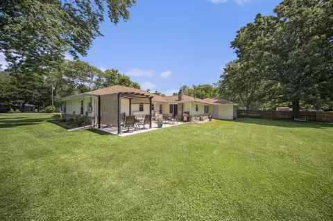 Exterior - 119 Burt, Jackson, MI 49201 photo 4 of 8