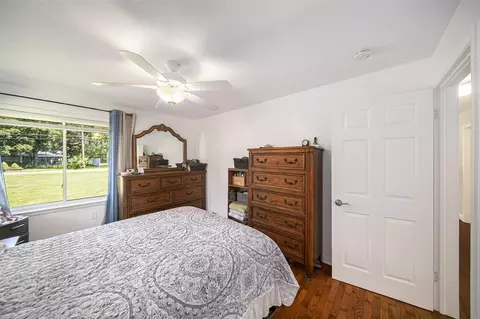 Bedroom - 119 Burt, Jackson, MI 49201 photo 2 of 7