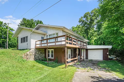 15645 Rich, Hickory Corners, MI 49060