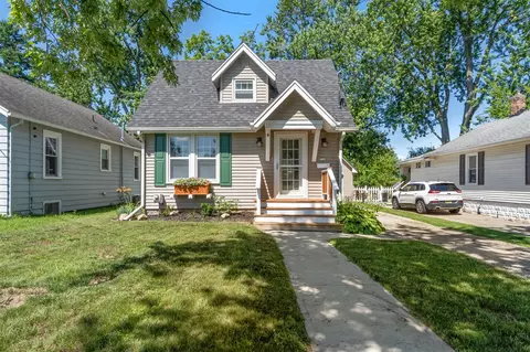 716 17th, Jackson, MI 49203 photo 2