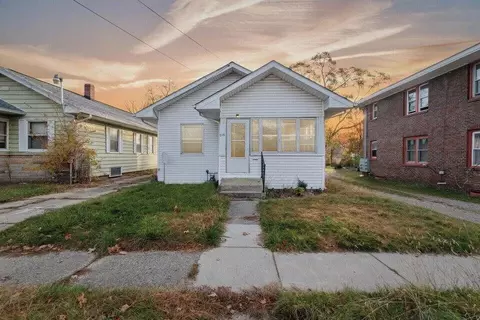 216 Kendall, Battle Creek, MI 49037