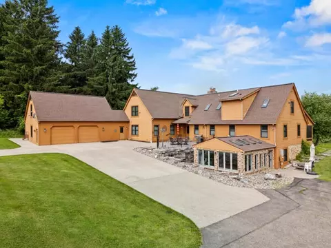 3447 Mayberry, Howell, MI 48843