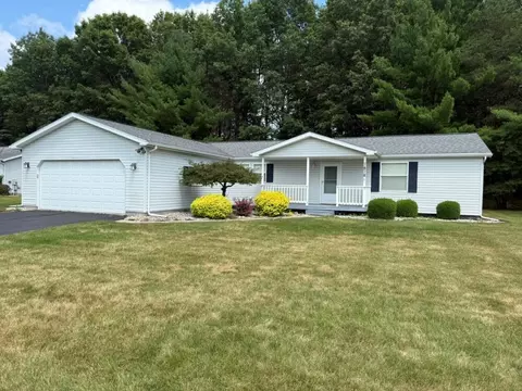 7878 Schooner, Canadian Lakes, MI 49346