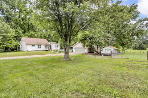 4825 Walz, Jackson, MI 49201