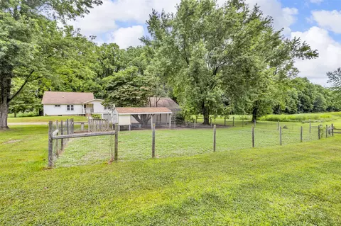 4825 Walz, Jackson, MI 49201 photo 26