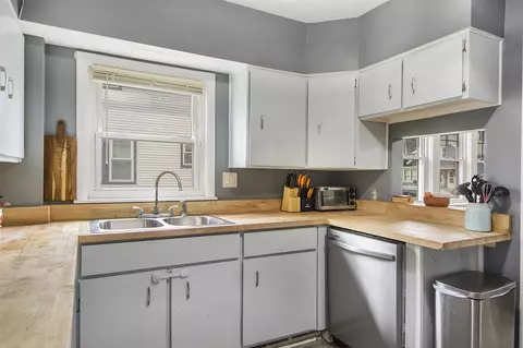 Kitchen - 728 Fifth, Jackson, MI 49203 photo 2 of 2