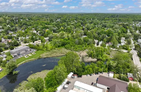 130 River #ABD, Milford, MI 48381