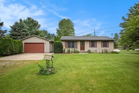 3128 Maurer, Charlotte, MI 48813
