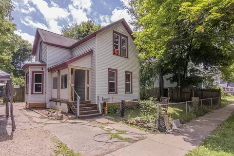 1228 Wells, Kalamazoo, MI 49001