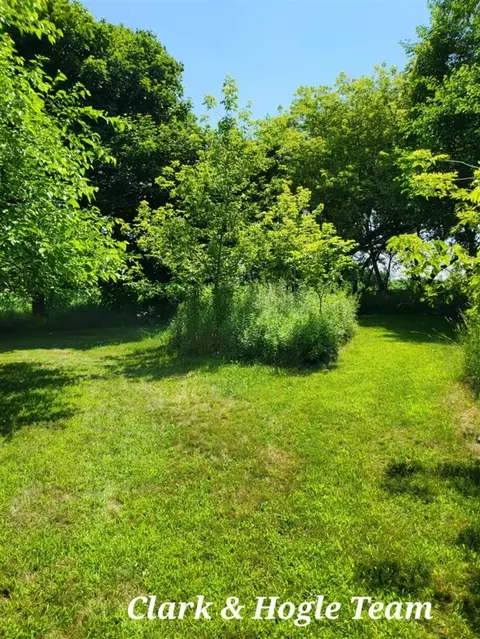 Exterior - 6713 S Loomis, Dewitt, MI 48820 photo 12 of 12