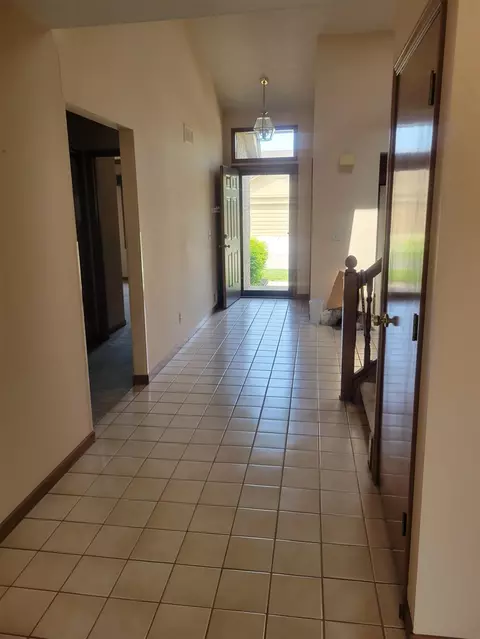 Entry Way - 15430 Windmill, Macomb, MI 48044 photo 2 of 2