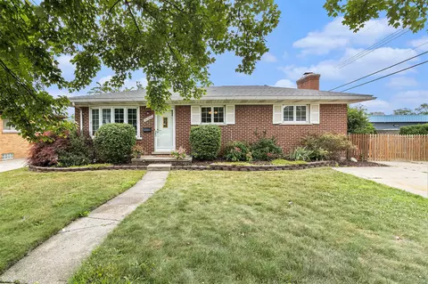 31504 Windsor, Garden City, MI 48135