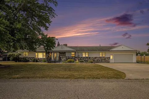 236 Jeffrey, Cedar Springs, MI 49319