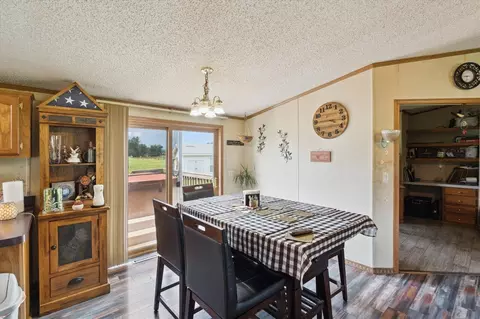 Dining - 4767 E Haslett, Perry, MI 48872 photo 2 of 2