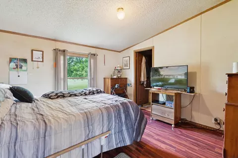 Bedroom - 4767 E Haslett, Perry, MI 48872 photo 1 of 2