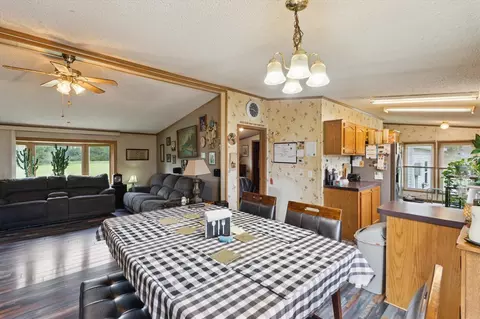 Dining - 4767 E Haslett, Perry, MI 48872 photo 1 of 2