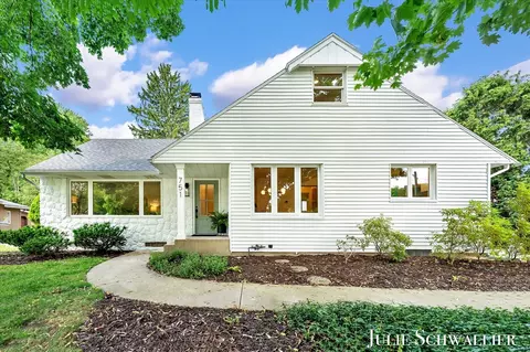 751 Old Gate, Grand Rapids, MI 49504