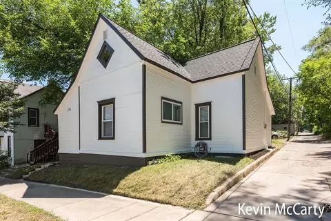 214 Bradford, Grand Rapids, MI 49503
