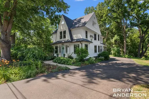 2099 Robinson, Grand Rapids, MI 49506