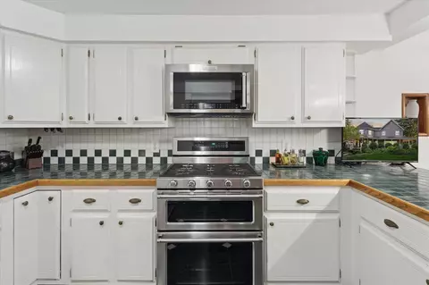 Kitchen - 6512 Rs, Scotts, MI 49088 photo 1 of 5