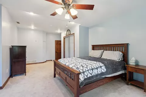 Bedroom - 6512 Rs, Scotts, MI 49088 photo 4 of 8