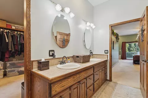 Bath - 6512 Rs, Scotts, MI 49088 photo 2 of 5
