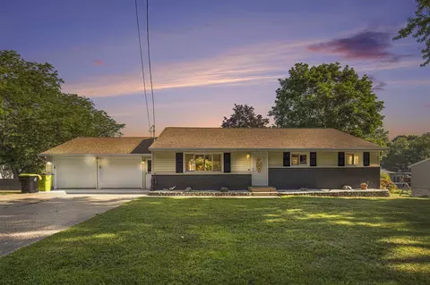 808 W South, Greenville, MI 48838