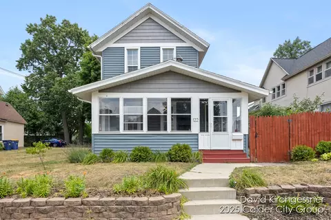 122 Dwight, Grand Rapids, MI 49506