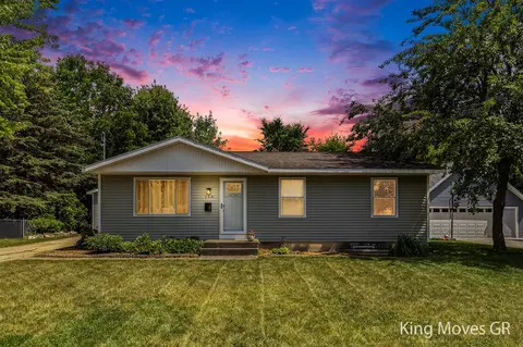 156 Gaylord, Rockford, MI 49341