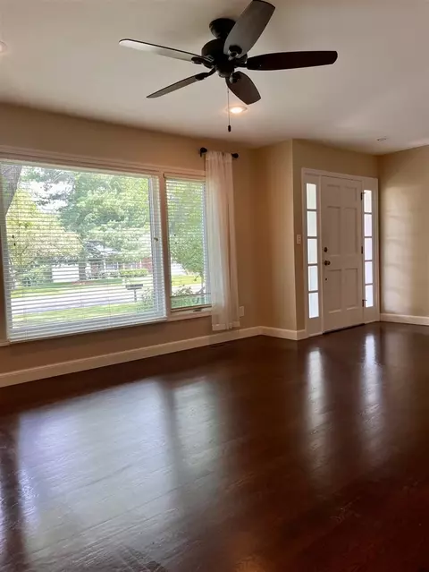 453 Sherman, Marshall, MI 49068 photo 6