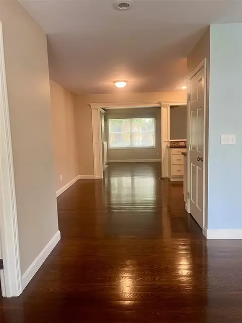 453 Sherman, Marshall, MI 49068 photo 3