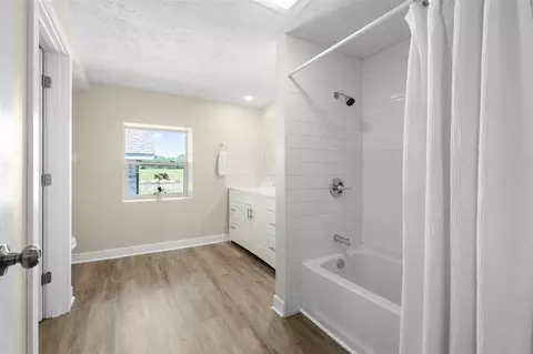 Bath - 5743 107th, Pullman, MI 49450 photo 1 of 4