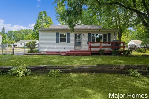 228 Leroy, Wyoming, MI 49548