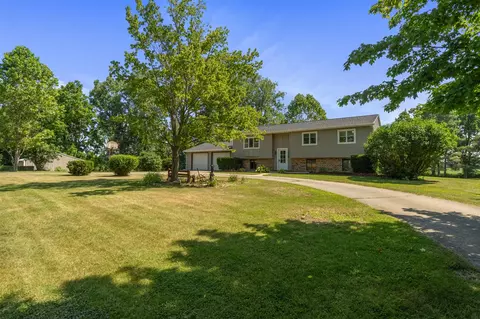 1021 Craft, Grass Lake, MI 49240