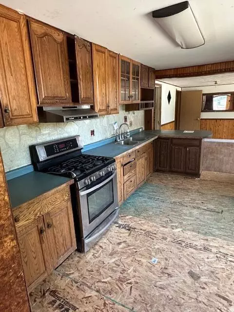 Kitchen - 1675 E 8th, White Cloud, MI 49349 photo 1 of 2