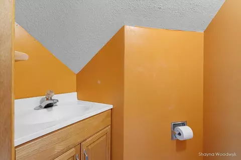 906 E Main, Lowell, MI 49331 photo 27
