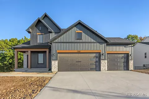 7282 Graymoor, Caledonia, MI 49316