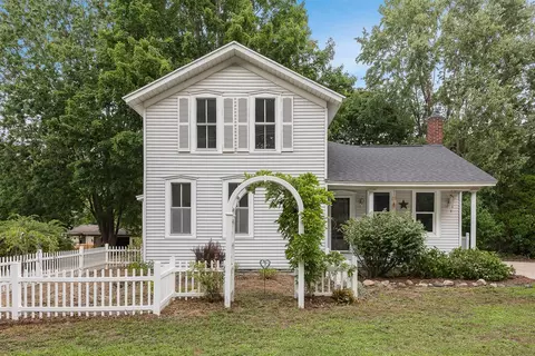 517 W Lakewood, Holland, MI 49424