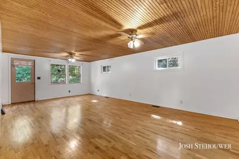 678 Pierce, Plainwell, MI 49080 photo 23