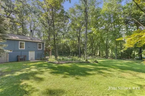 678 Pierce, Plainwell, MI 49080 photo 7