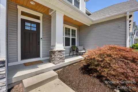 Exterior - 10 Fox Pt, Ada, MI 49301 photo 3 of 7