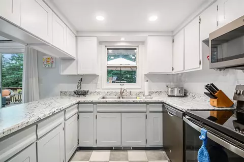 Kitchen - 2430 140th, Dorr, MI 49323 photo 1 of 1