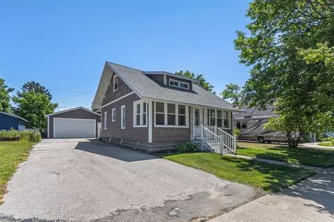 412 N Robert, Ludington, MI 49431