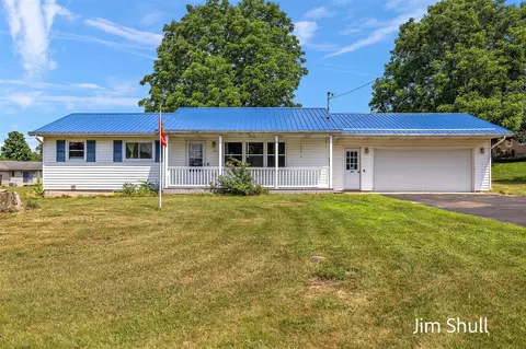 348 Munn, Hesperia, MI 49421