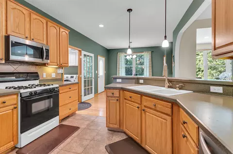 2128 Scenic Hls, Jackson, MI 49201 photo 24