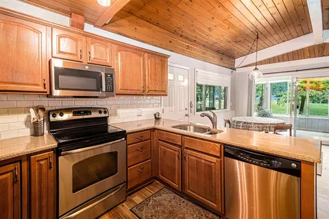 6706 E Carrigan, Newaygo, MI 49337 photo 9